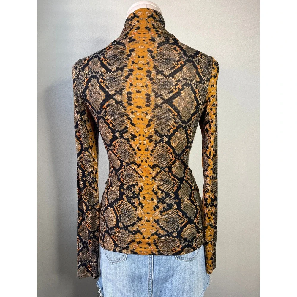 Leith Turtleneck Top Mustard Brown Snakeskin Print Long Sleeve Stretch Medium